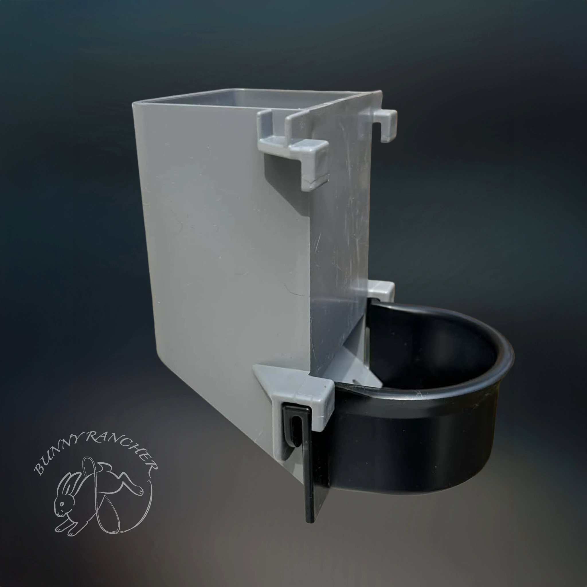 2-Part Sifting No-Cut Feeder | Easy-Install Rabbit & Cavy Feeder