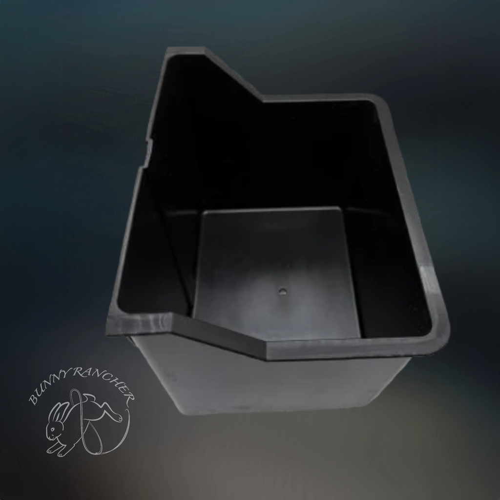 Easy SNAP 3-Quart Coop Cup – Secure Locking Feed & Water Dish for Rabbits & Cavies